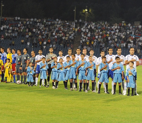 Azərbaycanda futbol azarkeşləri niyə azdır - “Futbol var ki, ona baxmağa gələn də olsun?”