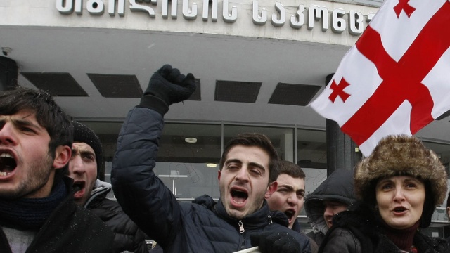 Gürcüstanda hökumətin istefası tələb olundu