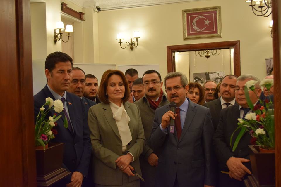 Türkiyə parlamentində Xocalı soyqırımı sərgisi açıldı