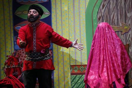 Leyla Əliyeva Musiqili Teatrda “O olmasın, bu olsun”a baxdı