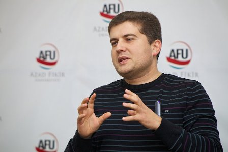 “Xristianlar İsa peyğəmbəri gözlədiyi kimi, bizim cəmiyyət də elə düşünür ki...” 