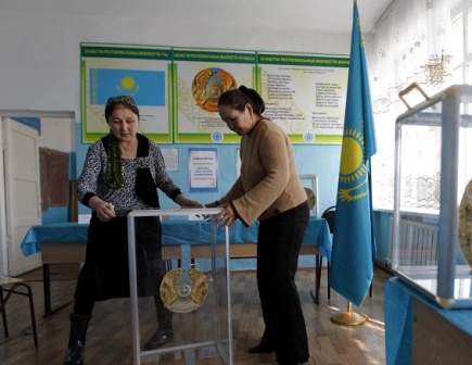 Qazaxıstanda 5 nəfər prezidentliyə namizəd oldu