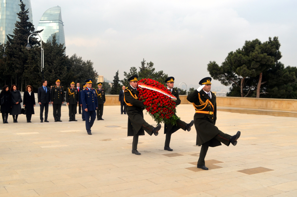  Zakir Həsənov Türkiyənin ordu generalı ilə hərbi əlaqələri müzakirə edib