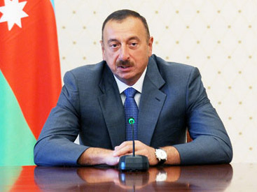 Prezident qadınları təbrik etdi