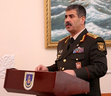 Zakir Həsənovdan xanımlara bayram TƏBRİKİ
