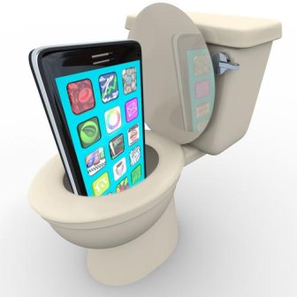 Tualet, yoxsa mobil telefon - hansında mikrob daha çoxdur? - TƏHLÜKƏ