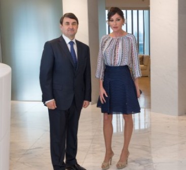 Mehriban Əliyeva Rusiya prezidentinin köməkçisi ilə görüşüb – FOTO 