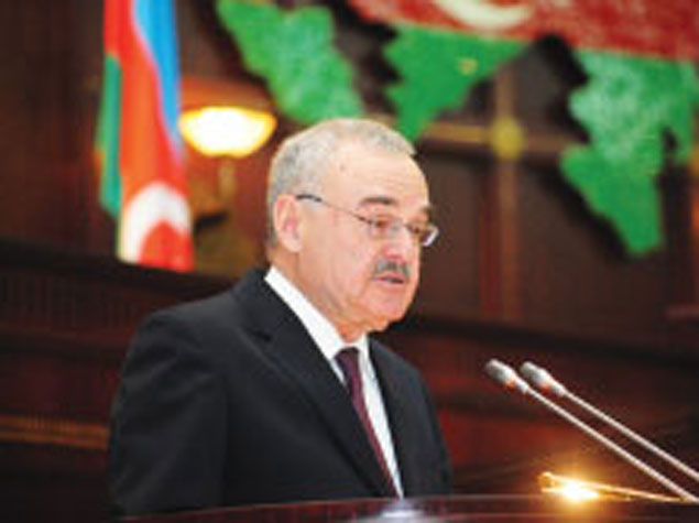 Artur Rasizadə hesabatında Qarabağdan danışdı