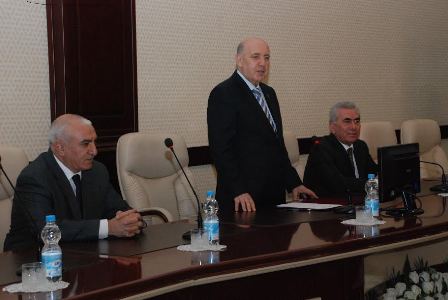 Əhliman Əmiraslanov: “Dünya təcrübəsini öyrənmədən irəli gedə bilmərik” 