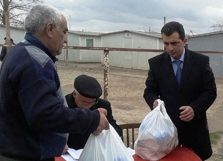 “Azərsu”-dan məcburi köçkünlərə bayram sovqatı - FOTO
