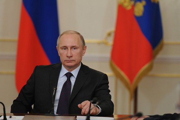 Putin gəlir və əmlakını açıqladı