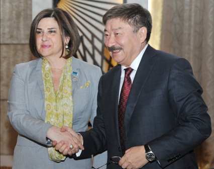 Afaq Məsud, Kamran İmanov, Fikrət Qoca TÜRKSOY-un medalını aldılar