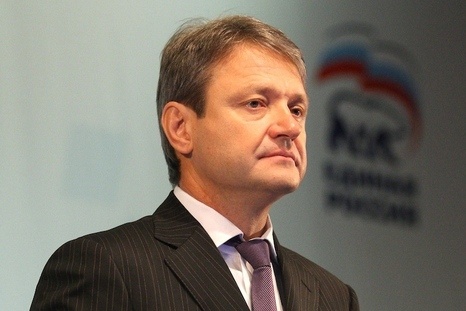 Prezident qubernatoru nazir təyin etdi