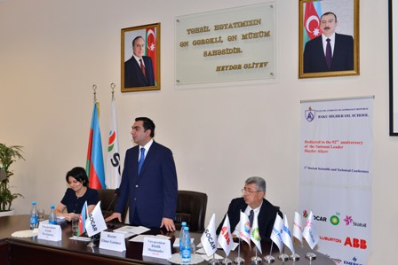 Bakı Ali Neft Məktəbində tələbələrin konfransı keçirilib