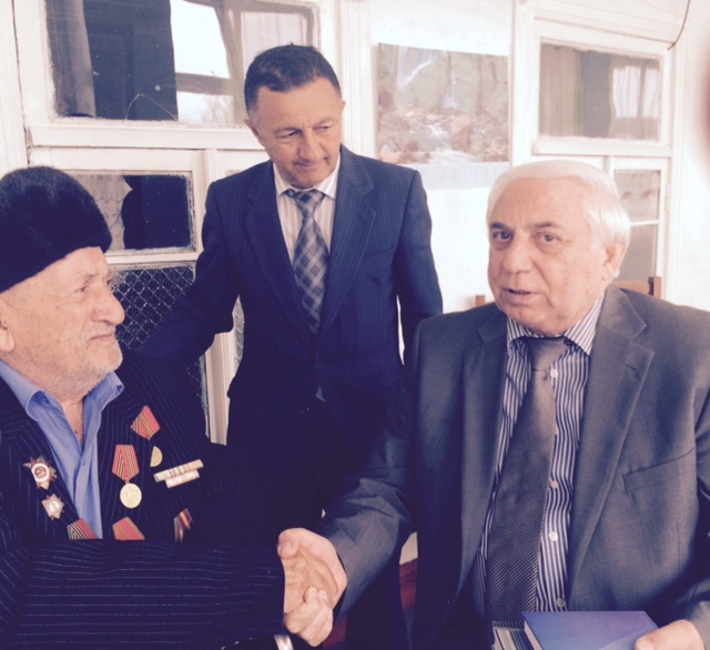 Deputat 93 yaşlı müharibə veteranının xahişlərini yerinə yetirdi