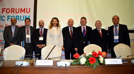 Qənirə Paşayeva İstanbulda çağırış etdi: “Mübarizə zamanıdır”  - FOTO 