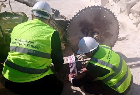 Əmək Müfəttişliyi daha iki daş karxanasında təhlükəli şərait aşkarladı