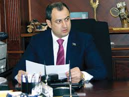 Adil Əliyev Ələkrəm Hümmətovdan yazdı