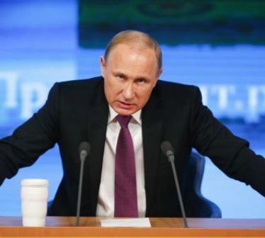 Putin Rusiya mətbuatının bu günündən danışdı