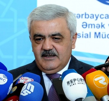 Rövnəq Abdullayev: “Neftin qiyməti maya dəyərindən aşağı düşə bilməz” 