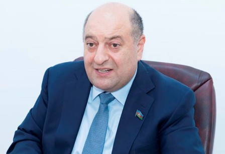 Azərbaycanda ailələr hələ də həkimsizdir