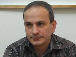 “Neftin bahalaşması və dolların ucuzlaşması manata əlverişli şərait yaradır” 