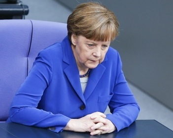 Merkel Moskvada müxalifətlə görüşəcək