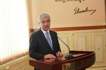 Əli Əhmədov BDU-da Heydər Əliyevin 92 illiyi bağlı keçirilən tədbirə qatılıb 