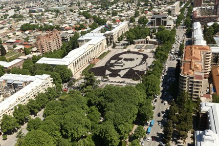 Gəncədə Heydər Əliyevlə bağlı rekorda imza atıldı – FOTO 
