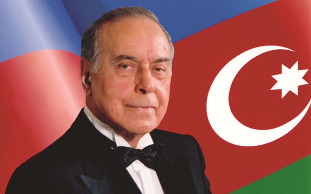 Müasir Azərbaycan dövlətinin banisi   