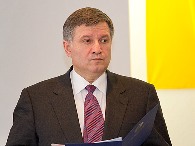 Deputatlar daxili işlər nazirinin istefasını istəyir