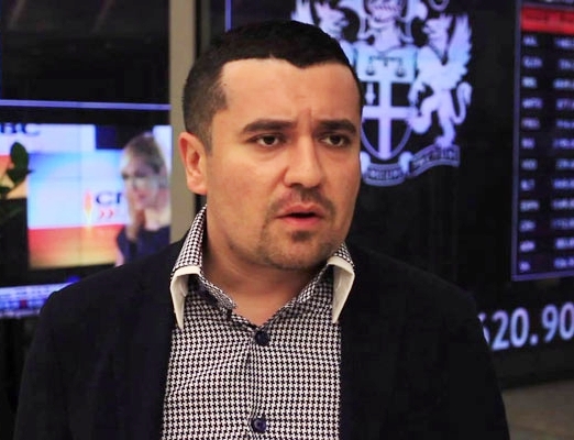 Həbsdə olan azərbaycanlı oliqarxın oğlu atasının borcunu qaytarmağa çalışır 