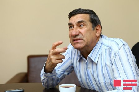65 yaşlı Arif  Quliyev: “Yuxum yaman qaçıb, gündə cəmi 10 saat yatıram” - MÜSAHİBƏ 