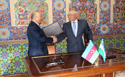 Kəmaləddin Heydərov saziş imzaladı