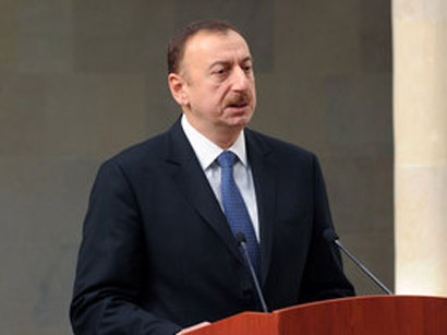 Prezident yanğın yerinə gəlib 