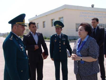 Ombudsman yanğından zərər çəkənlərə baş çəkib - FOTO