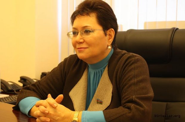 Elmira Axundovanın ad günüdür: “Dostlarımla, rəfiqələrimlə qeyd edəcəm”