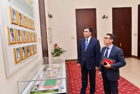 Bakı Ali Neft Məktəbi İBM şirkəti ilə əməkdaşlıq edəcək - FOTO