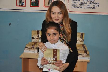 Deputat uşaqlar üçün kitab bayramı keçirib - FOTO