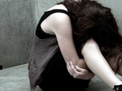 Müəllim məktəbli qızı evlənmək üçün oğurladı