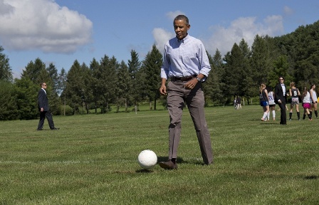 Obama FIFA-dakı korrupsiyadan DANIŞDI 