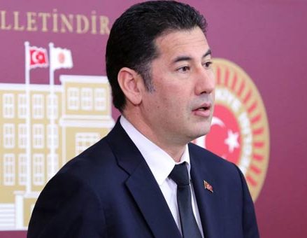 MHP-nin azərbaycanlı keçmiş deputatı: “Müəvəffəqiyyət haradadır?”