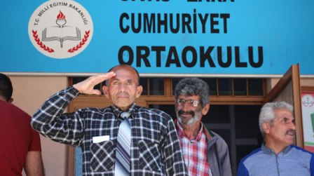 Faytonla seçki kampaniyası keçirdi: 1 səs aldı