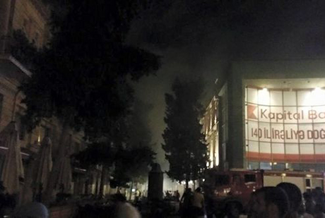 Bakıda yaşayış binasında yanğın olub