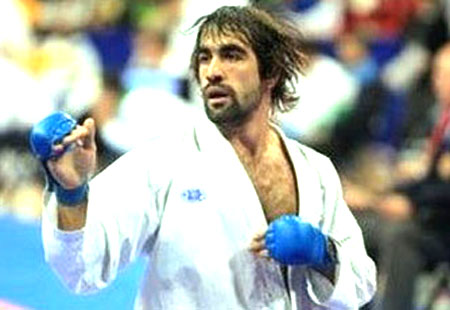 Dünya çempionu Rafael Ağayev azarkeşləri “Cristal Hall”a çağırdı