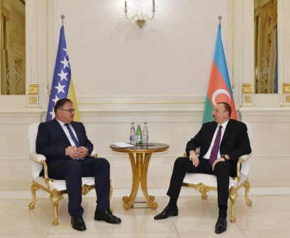 İlham Əliyevin Bosniya və Herseqovinanın Rəyasət Heyətinin Sədri ilə GÖRÜŞÜ
