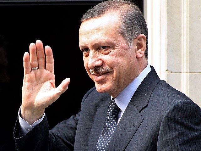 Ərdoğan Bakıya gəldi