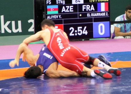 Güləşçilərimiz Azərbaycana daha bir bürünc medal qazandırdılar
