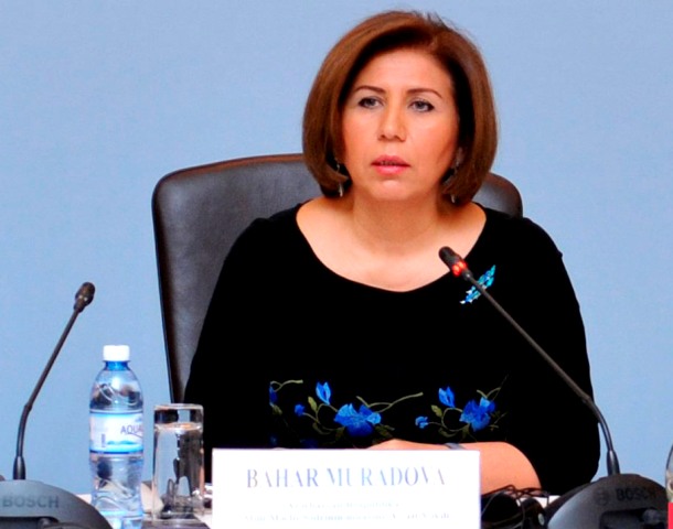Bahar Muradovadan keçmiş həmsədrə ETİRAZ: “Sussanız yaxşı olar” 