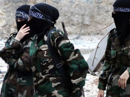 Almaniyada qadınlar İŞİD terrorçuları ilə evlənmək üçün Suriyaya gedirlər